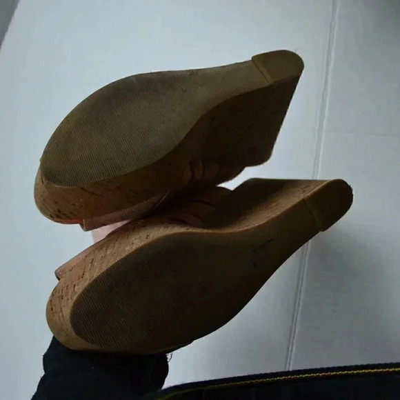 LUCKY BRAND  Leather Cork Wedges - Picture 8 of 8